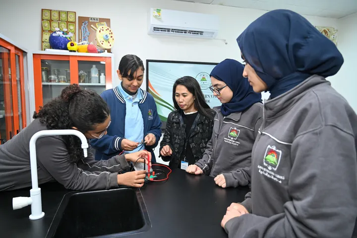 Web image: Science Labs 3